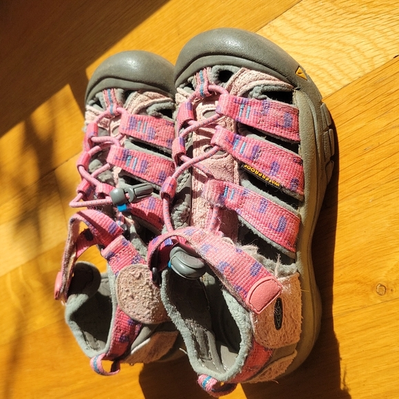 Keen sandals - Picture 2 of 4